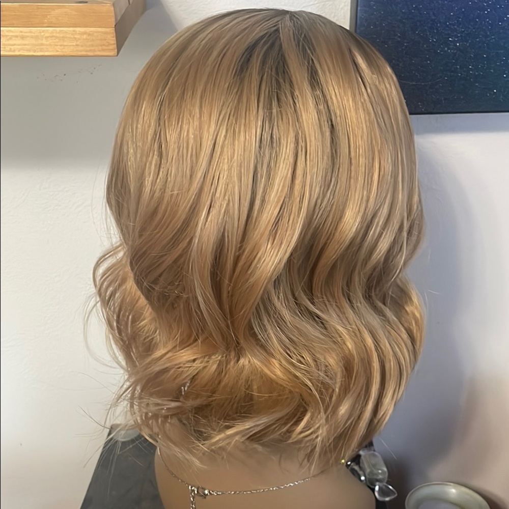 🦋Elegant Ombre Brown/Blonde Wig